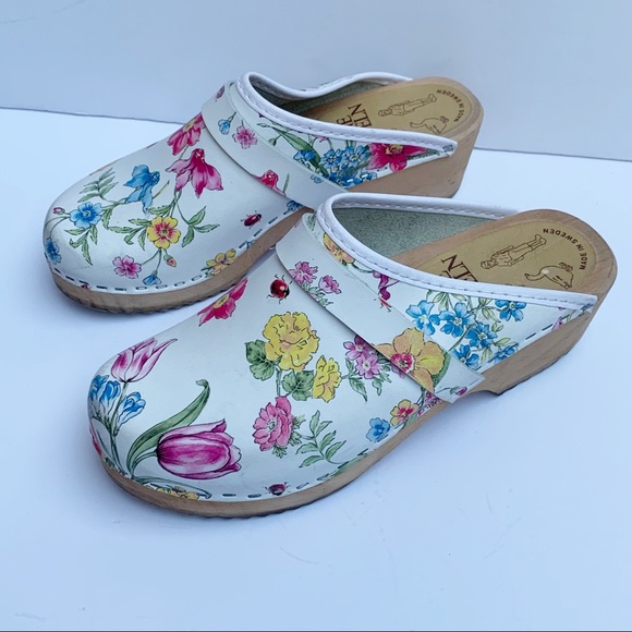 SKANE TOFFELN Shoes - Sold Skane Toffeln Wooden Clogs Shoes Sweden Flora